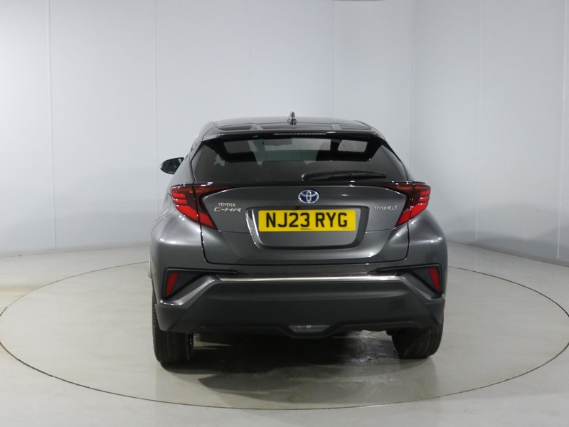 Used Toyota C-HR 2023 for sale - 76981865: Photo 15