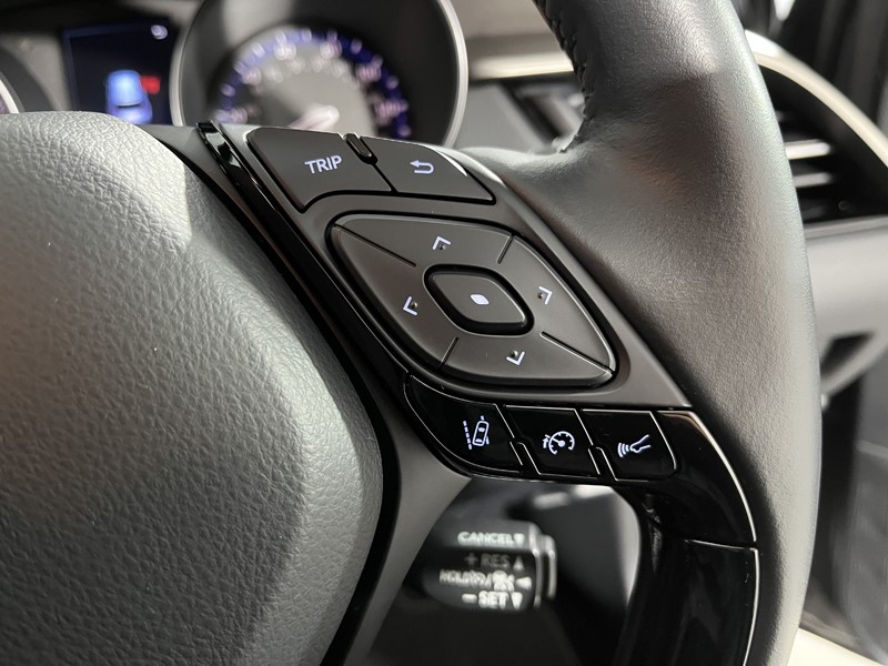 Used Toyota C-HR 2023 for sale - 76981865: Photo 24