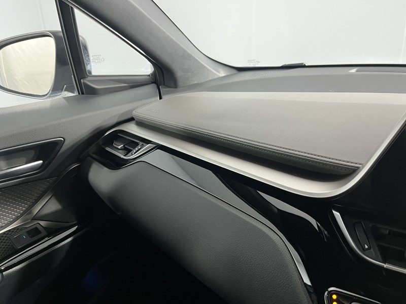 Used Toyota C-HR 2023 for sale - 76981865: Photo 26