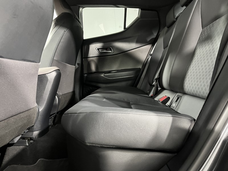 Used Toyota C-HR 2023 for sale - 76981865: Photo 33