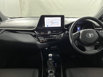 Used Toyota C-HR 2023 for sale - 76981865: Photo