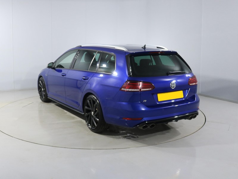 Used Volkswagen Golf 2018 for sale - 77602045: Photo 3