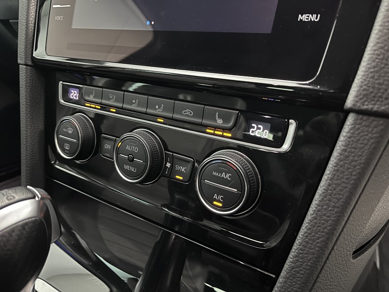 Used Volkswagen Golf 2018 for sale - 77602045: Photo 30