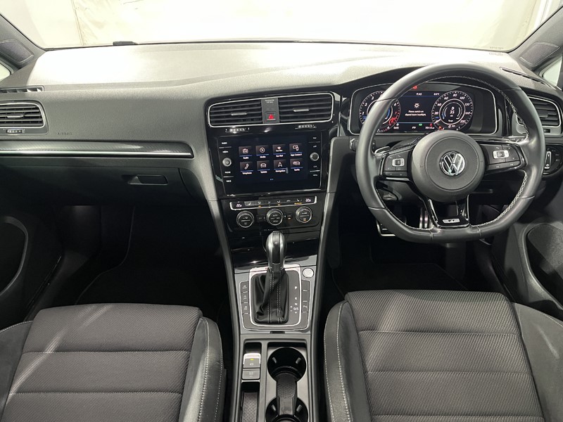 Used Volkswagen Golf 2018 for sale - 77602045: Photo 5