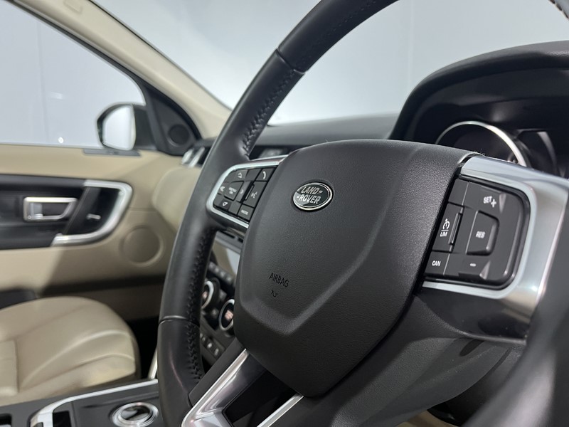 Used Land Rover Discovery Sport 2017 for sale - 76980981: Photo 23