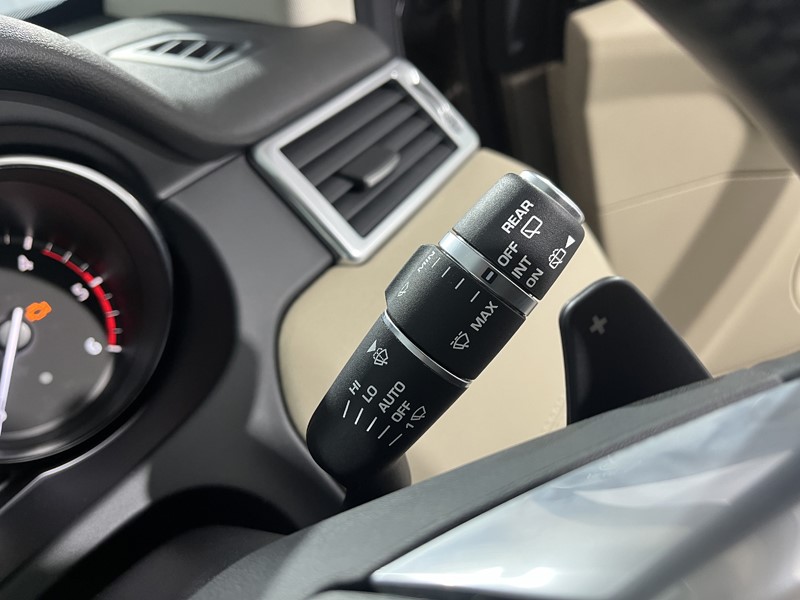 Used Land Rover Discovery Sport 2017 for sale - 76980981: Photo 26