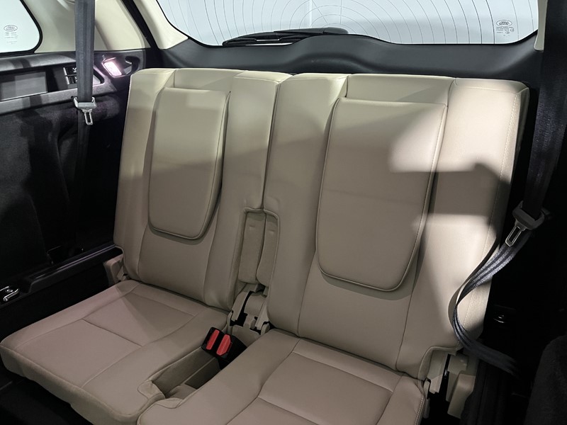 Used Land Rover Discovery Sport 2017 for sale - 76980981: Photo 36