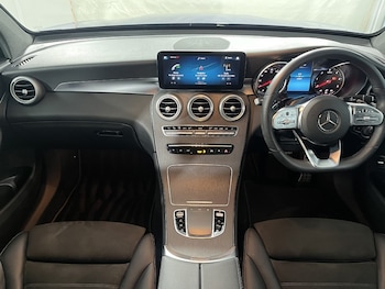 Used Mercedes-Benz GLC 2021 for sale - 76981779: Photo