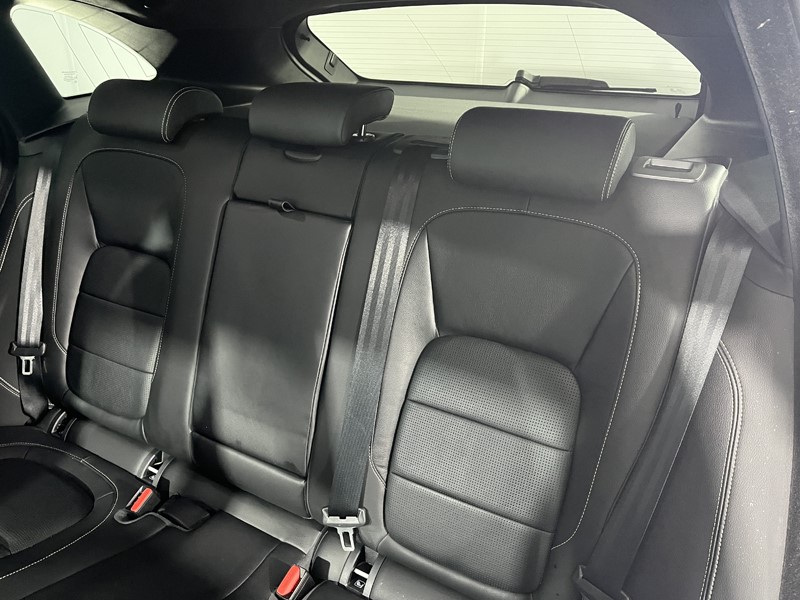 Used Jaguar F-Pace 2020 for sale - 77225272: Photo 12