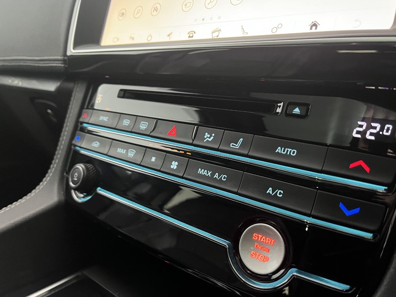 Used Jaguar F-Pace 2020 for sale - 77225272: Photo 32