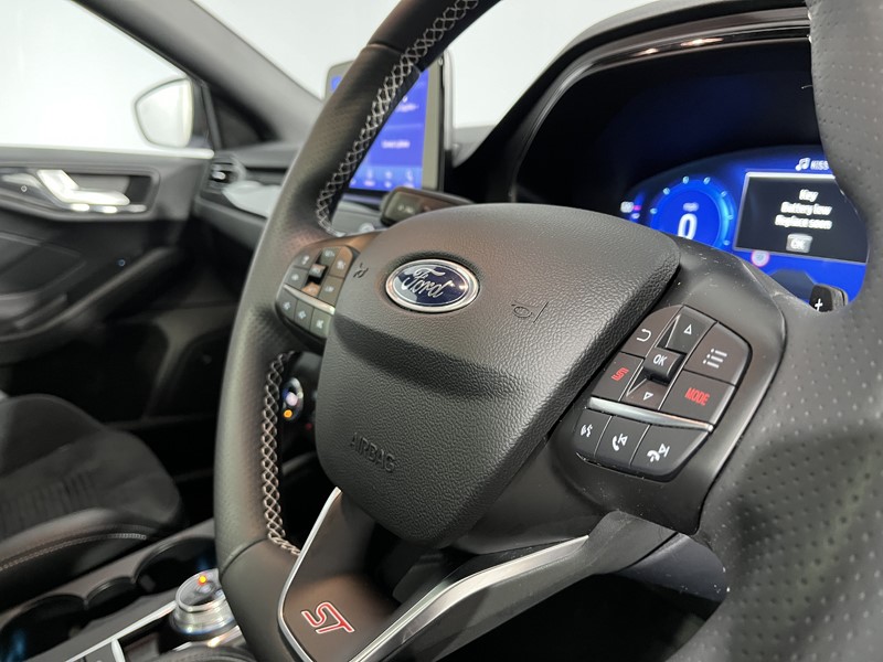 Used Ford Focus 2021 for sale - 77270936: Photo 24