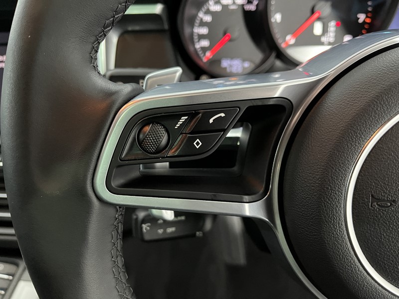 Used Porsche Macan 2020 for sale - 76981547: Photo 24