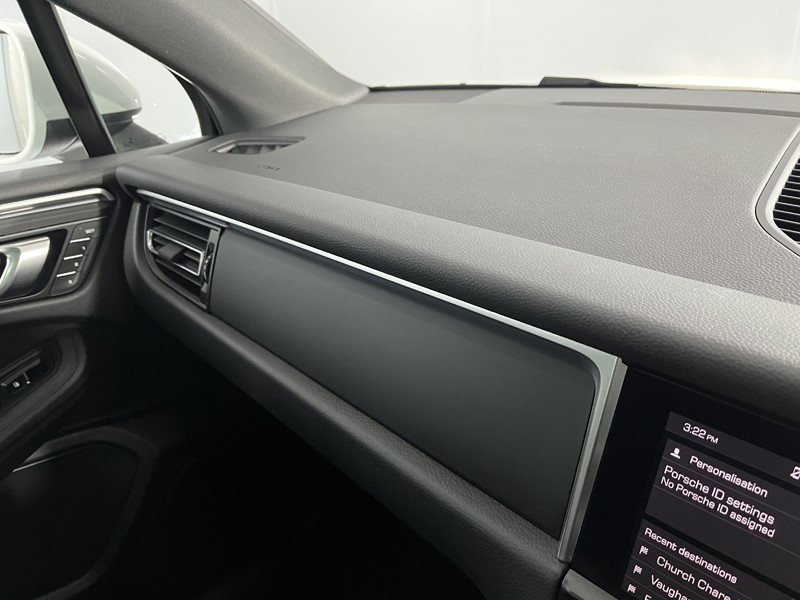 Used Porsche Macan 2020 for sale - 76981547: Photo 27