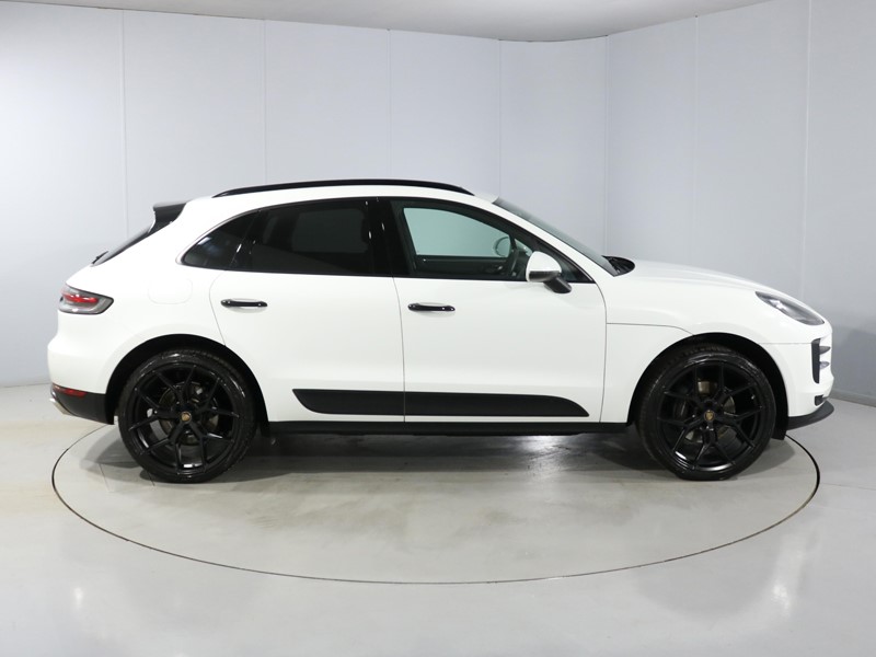 Used Porsche Macan 2020 for sale - 76981547: Photo 3
