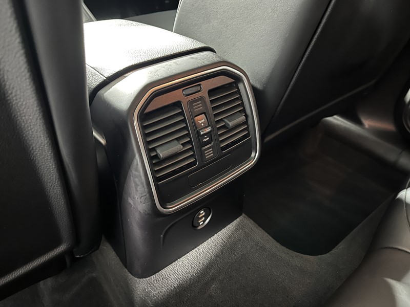 Used Porsche Macan 2020 for sale - 76981547: Photo 38