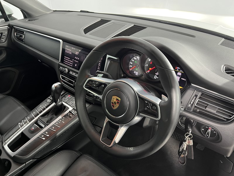 Used Porsche Macan 2020 for sale - 76981547: Photo 6