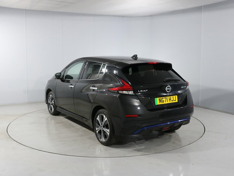 Used Nissan Leaf 2021 for sale - 78165931: Photo 2