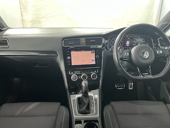 Used Volkswagen Golf 2019 for sale - 79479112: Photo