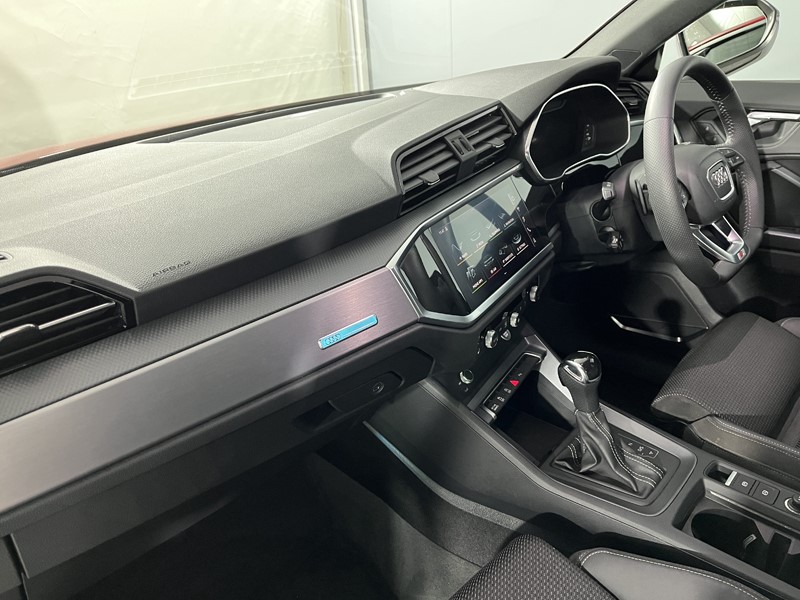 Used Audi Q3 2019 for sale - 76981934: Photo 7