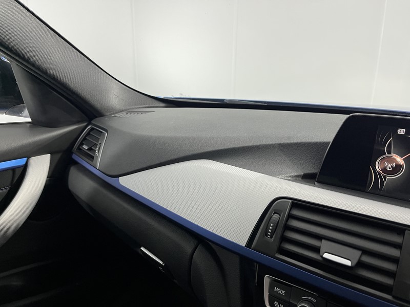 Used BMW 3 Series 2017 for sale - 77834053: Photo 26