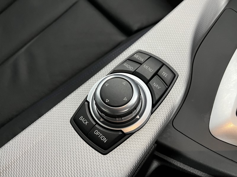 Used BMW 3 Series 2017 for sale - 77834053: Photo 32