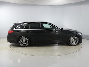 Used Mercedes-Benz C Class 2022 for sale - 76982392: Photo