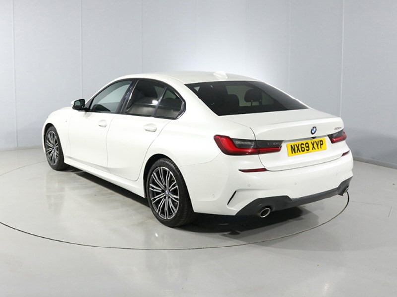 Used BMW 3 Series 2019 for sale - 76981347: Photo 2