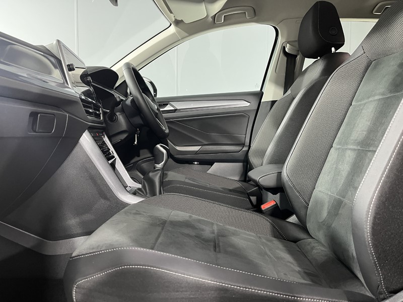 Used Volkswagen T-Roc 2022 for sale - 76982052: Photo 31