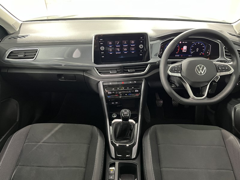 Used Volkswagen T-Roc 2022 for sale - 76982052: Photo 4
