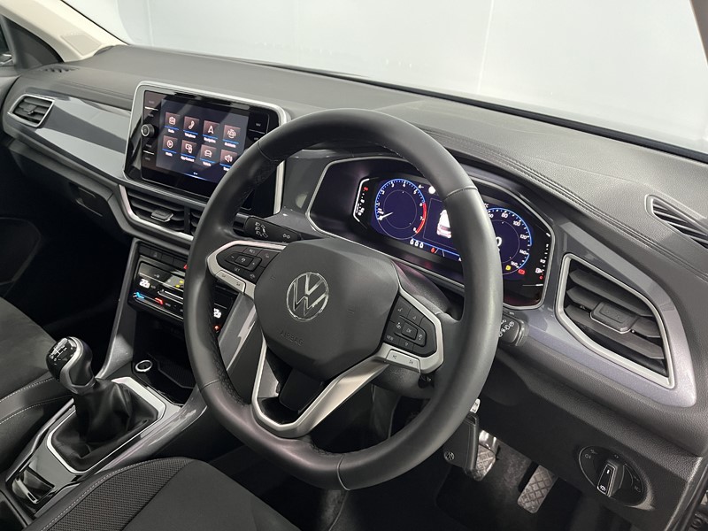 Used Volkswagen T-Roc 2022 for sale - 76982052: Photo 6