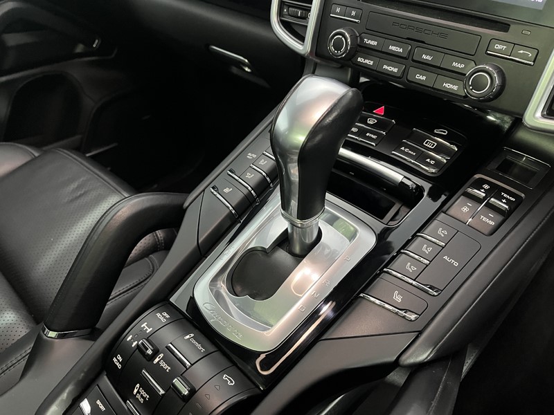 Used Porsche Cayenne 2017 for sale - 77848207: Photo 10