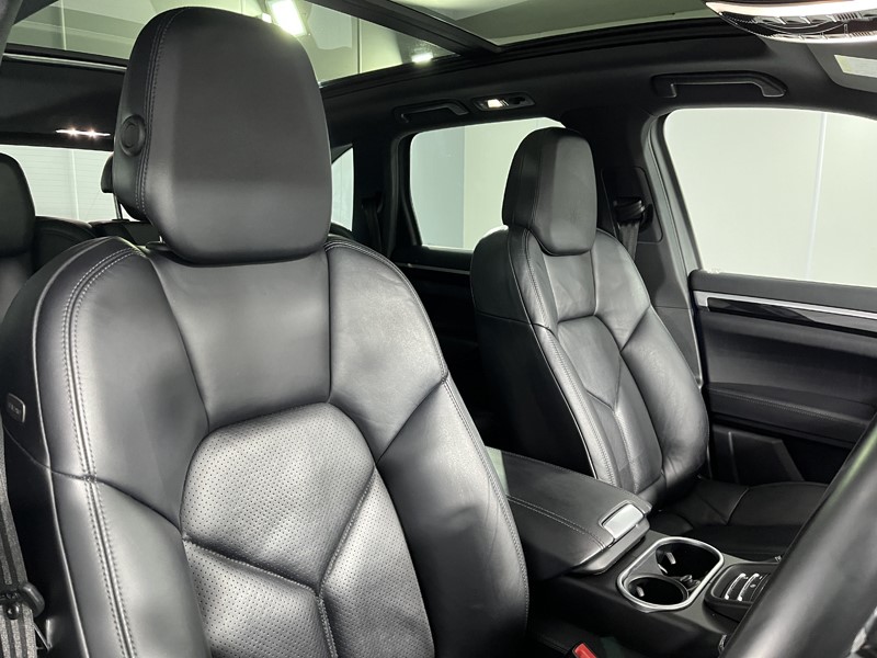 Used Porsche Cayenne 2017 for sale - 77848207: Photo 11