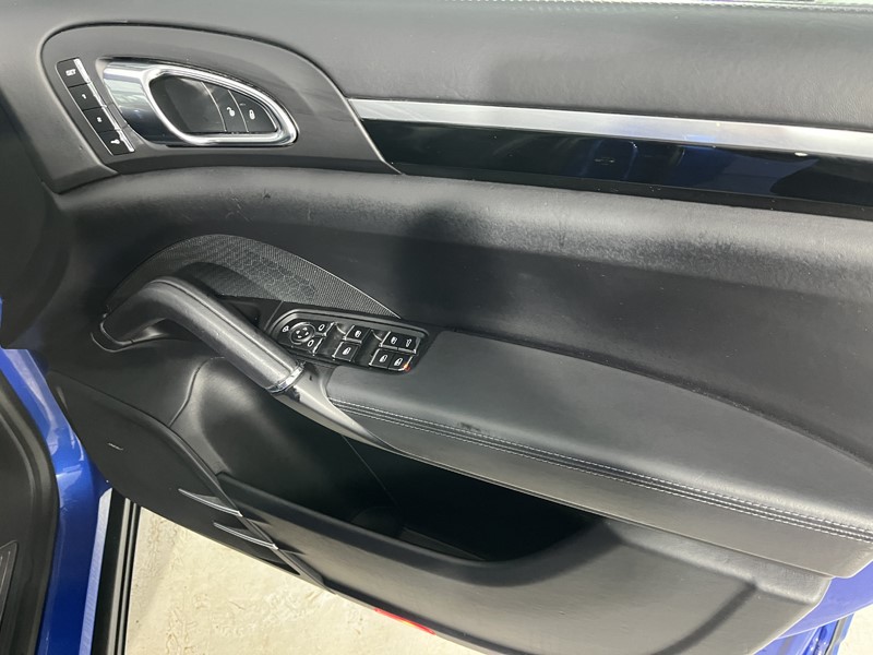 Used Porsche Cayenne 2017 for sale - 77848207: Photo 21