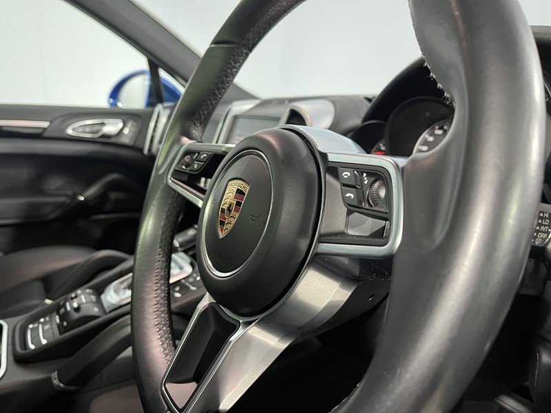 Used Porsche Cayenne 2017 for sale - 77848207: Photo 24