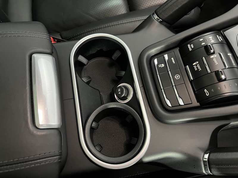 Used Porsche Cayenne 2017 for sale - 77848207: Photo 32