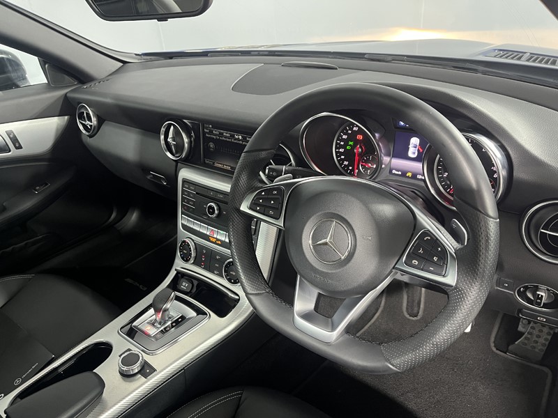 Used Mercedes-Benz SLC 2017 for sale - 76981679: Photo 6