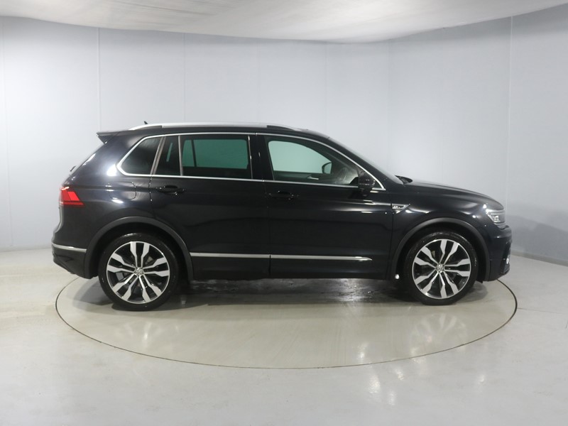 Used Volkswagen Tiguan 2019 for sale - 77492774: Photo 3