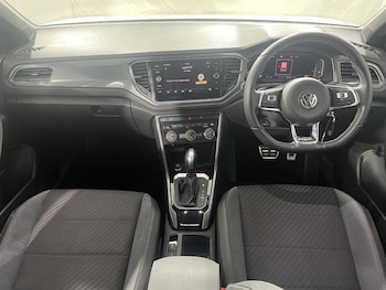 Used Volkswagen T-Roc 2019 for sale - 78801025: Photo