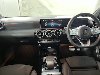 Used Mercedes-Benz A-Class 2018 for sale - 76981219: Photo