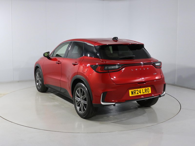 Used Lexus LBX 2024 for sale - 77198394: Photo 2