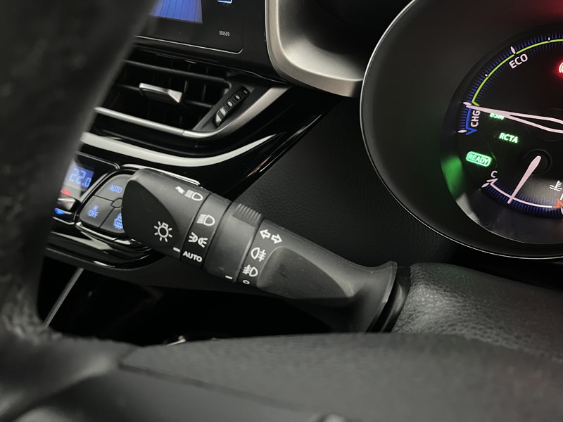 Used Toyota C-HR 2019 for sale - 77532240: Photo 24