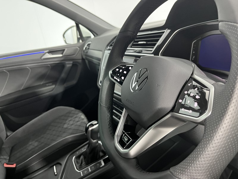 Used Volkswagen Tiguan 2023 for sale - 77323542: Photo 65