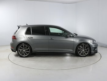 Used Volkswagen Golf 2019 for sale - 78885614: Photo