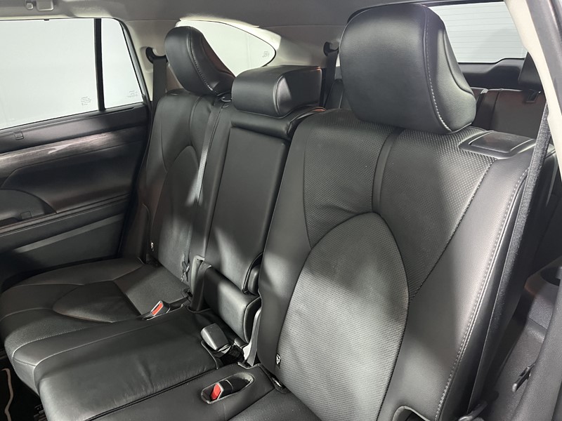 Used Toyota Highlander 2021 for sale - 78108871: Photo 12