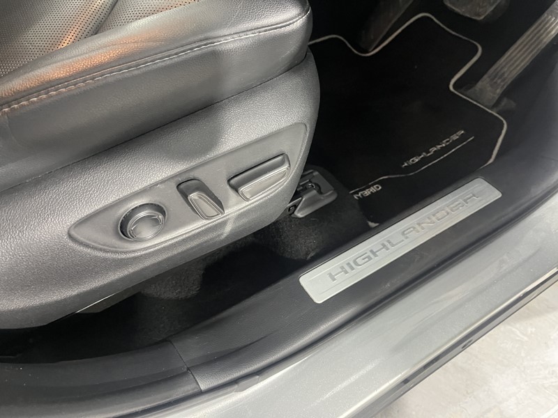 Used Toyota Highlander 2021 for sale - 78108871: Photo 20