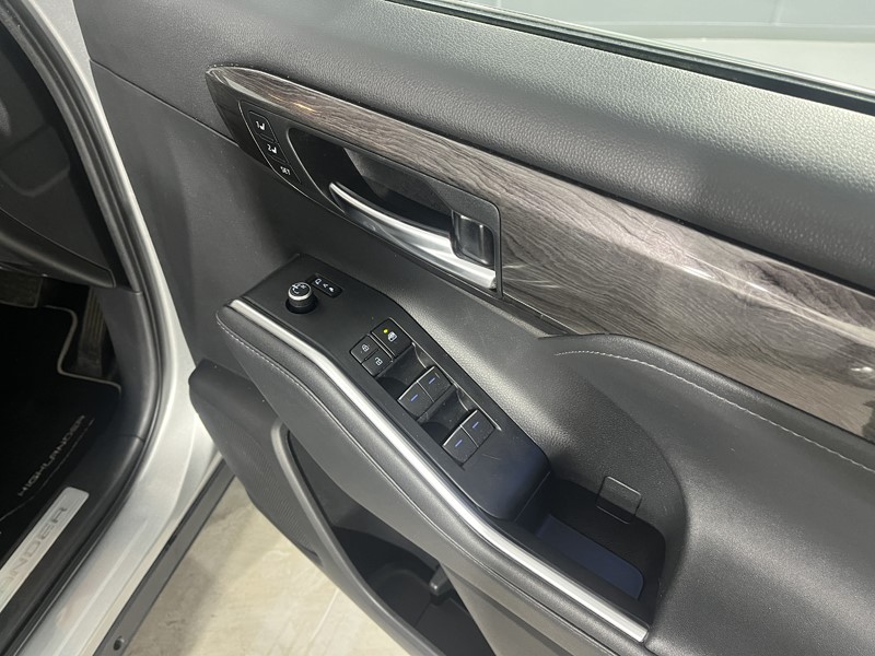 Used Toyota Highlander 2021 for sale - 78108871: Photo 21