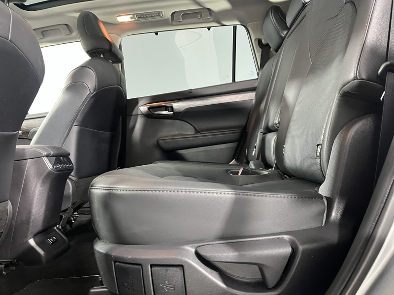 Used Toyota Highlander 2021 for sale - 78108871: Photo 37