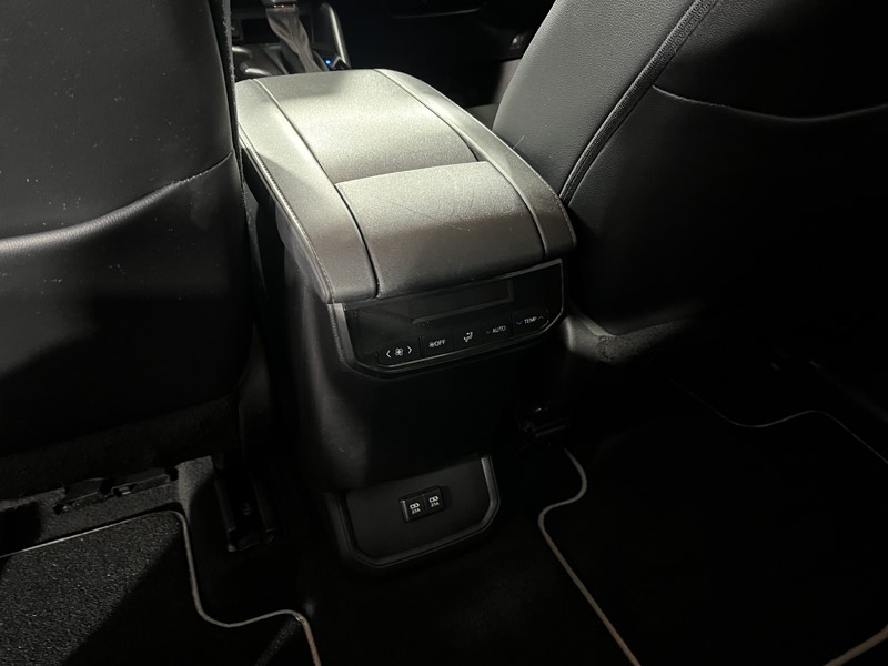 Used Toyota Highlander 2021 for sale - 78108871: Photo 40