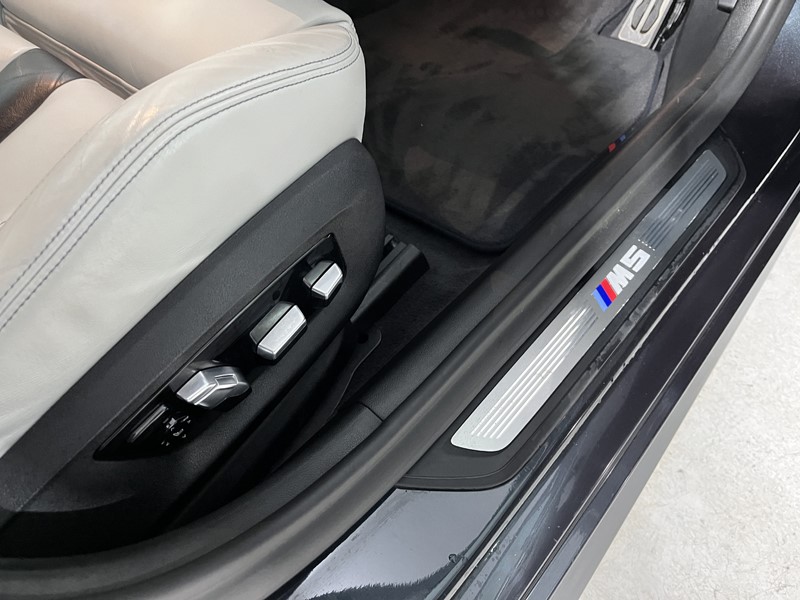 Used BMW M5 2018 for sale - 77950807: Photo 19