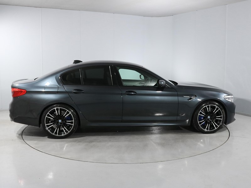 Used BMW M5 2018 for sale - 77950807: Photo 3